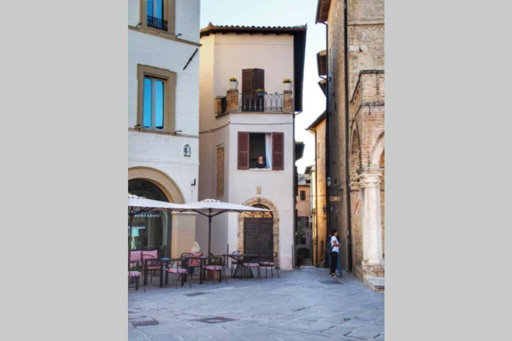 L'Angolo Di Zia Anna Montefalco Eksteriør billede